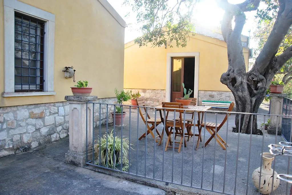 Terrazza sul Parco Affittacamere Modica Casa di campagna
